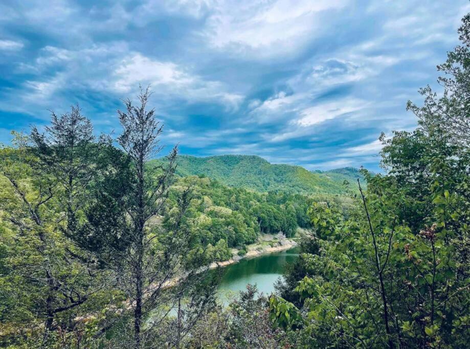 Lazy Bear Cabin Near Nantahala Outdoor Center And Bryson City Zewnętrze zdjęcie